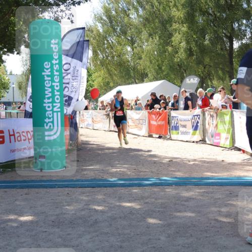 07.09.2025 - 19. Norderstedt Triathlon Zöllner http://msf.ph/oto/8786164 07.09.2025 13:23:53 Ziel 274 meine-sportfotos.de