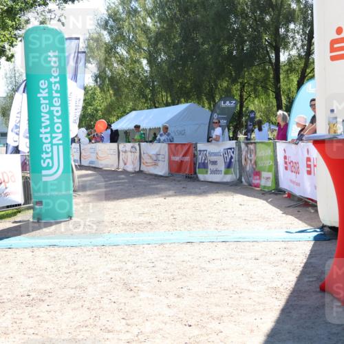 07.09.2025 - 19. Norderstedt Triathlon Zöllner http://msf.ph/oto/8786165 07.09.2025 15:38:38 Ziel  meine-sportfotos.de