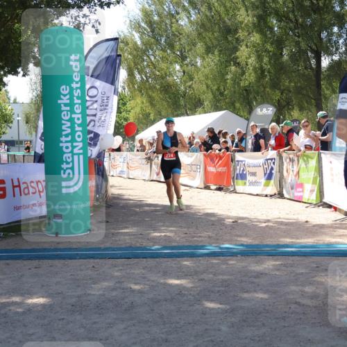 07.09.2025 - 19. Norderstedt Triathlon Zöllner http://msf.ph/oto/8786169 07.09.2025 13:23:54 Ziel 274 meine-sportfotos.de