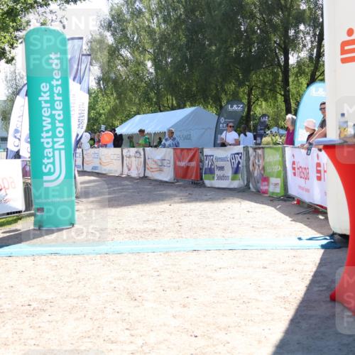 07.09.2025 - 19. Norderstedt Triathlon Zöllner http://msf.ph/oto/8786183 07.09.2025 15:38:39 Ziel  meine-sportfotos.de