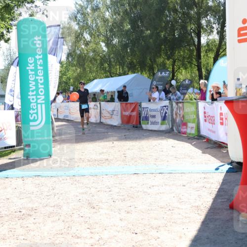 07.09.2025 - 19. Norderstedt Triathlon Zöllner http://msf.ph/oto/8786193 07.09.2025 15:39:15 Ziel 879 meine-sportfotos.de