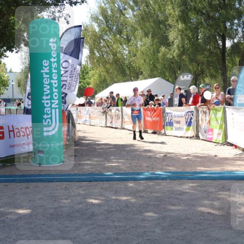 07.09.2025 - 19. Norderstedt Triathlon Zöllner http://msf.ph/oto/8786195 07.09.2025 13:24:00 Ziel 174, 274 meine-sportfotos.de