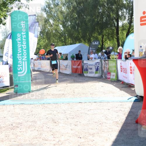 07.09.2025 - 19. Norderstedt Triathlon Zöllner http://msf.ph/oto/8786206 07.09.2025 15:39:16 Ziel 879 meine-sportfotos.de