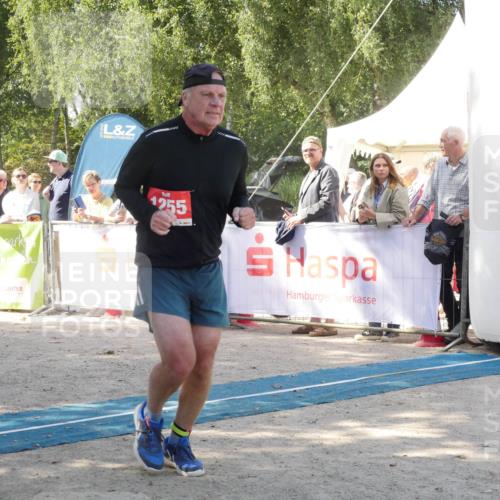 07.09.2025 - 19. Norderstedt Triathlon Zöllner http://msf.ph/oto/8786207 07.09.2025 13:00:07 Ziel 214, 776, 1255, 1343 meine-sportfotos.de
