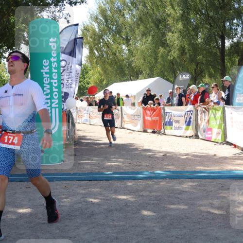 07.09.2025 - 19. Norderstedt Triathlon Zöllner http://msf.ph/oto/8786221 07.09.2025 13:24:05 Ziel 174, 1234 meine-sportfotos.de