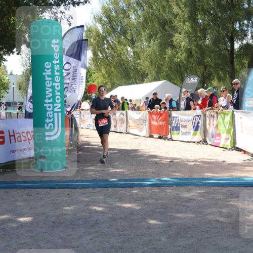 07.09.2025 - 19. Norderstedt Triathlon Zöllner http://msf.ph/oto/8786232 07.09.2025 13:24:06 Ziel 174, 1234 meine-sportfotos.de
