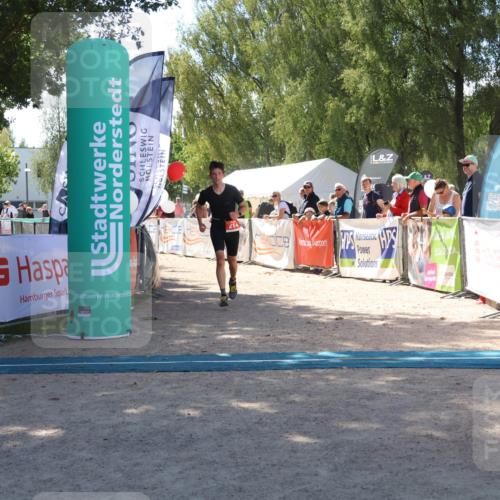 07.09.2025 - 19. Norderstedt Triathlon Zöllner http://msf.ph/oto/8786243 07.09.2025 13:24:18 Ziel  meine-sportfotos.de