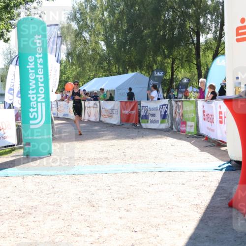 07.09.2025 - 19. Norderstedt Triathlon Zöllner http://msf.ph/oto/8786251 07.09.2025 15:39:32 Ziel 995 meine-sportfotos.de