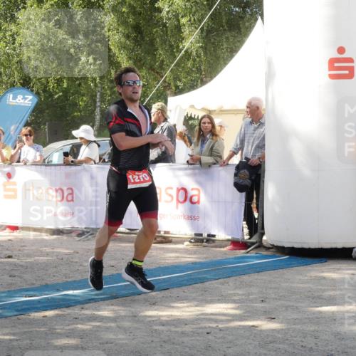 07.09.2025 - 19. Norderstedt Triathlon Zöllner http://msf.ph/oto/8786257 07.09.2025 13:00:29 Ziel 146, 830, 1370 meine-sportfotos.de