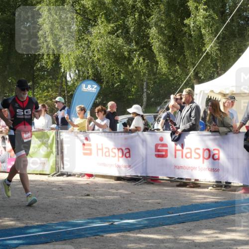07.09.2025 - 19. Norderstedt Triathlon Zöllner http://msf.ph/oto/8786272 07.09.2025 13:00:46 Ziel 695, 1247 meine-sportfotos.de