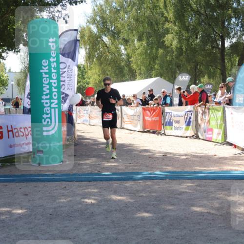 07.09.2025 - 19. Norderstedt Triathlon Zöllner http://msf.ph/oto/8786273 07.09.2025 13:24:47 Ziel 1328 meine-sportfotos.de