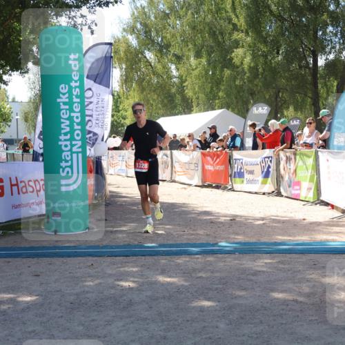 07.09.2025 - 19. Norderstedt Triathlon Zöllner http://msf.ph/oto/8786277 07.09.2025 13:24:48 Ziel 1328 meine-sportfotos.de