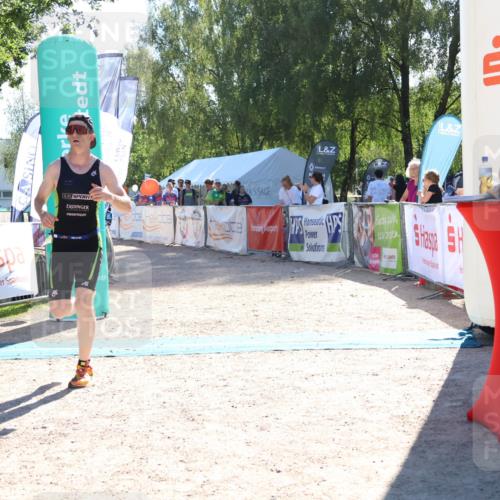 07.09.2025 - 19. Norderstedt Triathlon Zöllner http://msf.ph/oto/8786281 07.09.2025 15:39:35 Ziel 995 meine-sportfotos.de