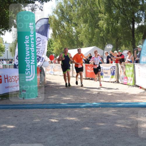 07.09.2025 - 19. Norderstedt Triathlon Zöllner http://msf.ph/oto/8786302 07.09.2025 13:24:57 Ziel 725, 810, 1263 meine-sportfotos.de