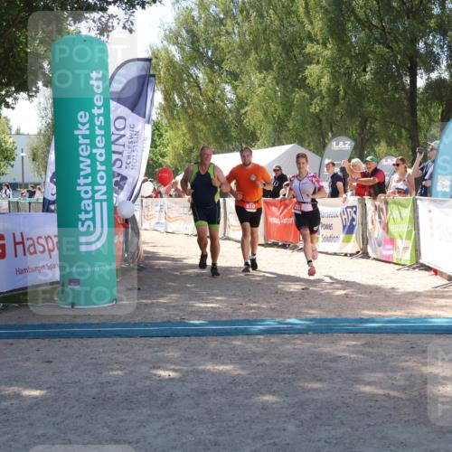 07.09.2025 - 19. Norderstedt Triathlon Zöllner http://msf.ph/oto/8786305 07.09.2025 13:24:57 Ziel 725, 810, 1263 meine-sportfotos.de