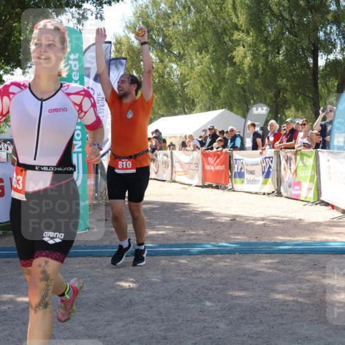 07.09.2025 - 19. Norderstedt Triathlon Zöllner http://msf.ph/oto/8786330 07.09.2025 13:24:59 Ziel 725, 810, 1263 meine-sportfotos.de