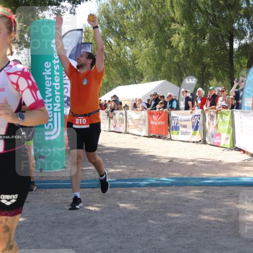 07.09.2025 - 19. Norderstedt Triathlon Zöllner http://msf.ph/oto/8786331 07.09.2025 13:24:59 Ziel 725, 810, 1263 meine-sportfotos.de