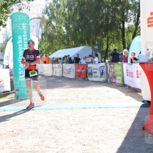 07.09.2025 - 19. Norderstedt Triathlon Zöllner http://msf.ph/oto/8786337 07.09.2025 15:39:59 Ziel 986, 1465 meine-sportfotos.de