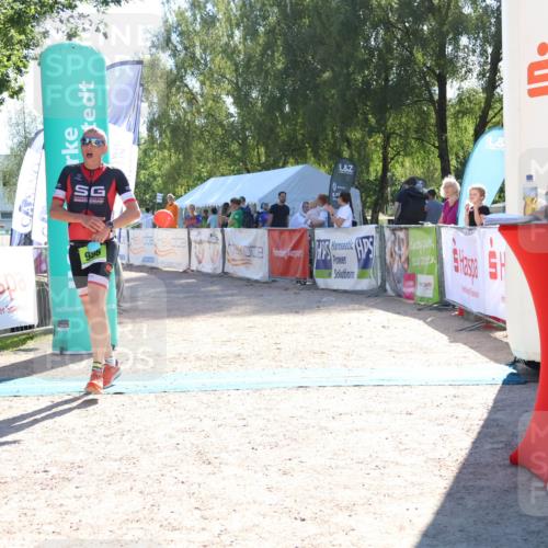 07.09.2025 - 19. Norderstedt Triathlon Zöllner http://msf.ph/oto/8786342 07.09.2025 15:39:59 Ziel 986, 1465 meine-sportfotos.de