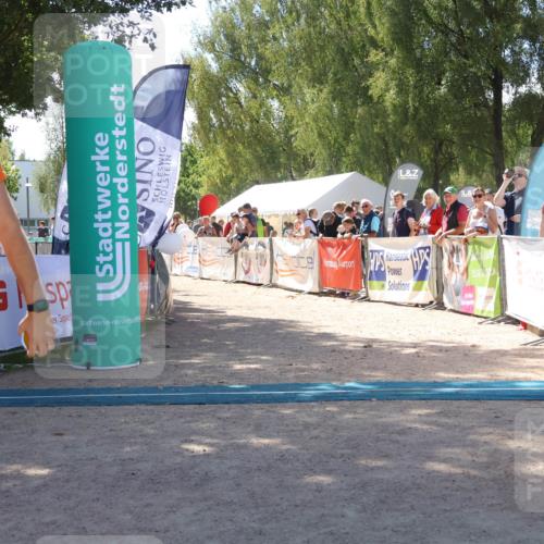 07.09.2025 - 19. Norderstedt Triathlon Zöllner http://msf.ph/oto/8786343 07.09.2025 13:25:01 Ziel 725, 810, 1263 meine-sportfotos.de