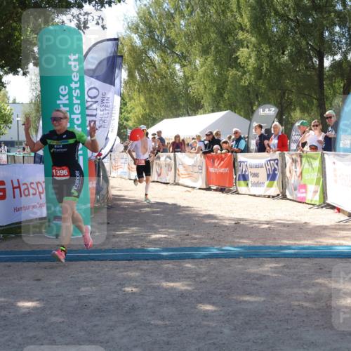 07.09.2025 - 19. Norderstedt Triathlon Zöllner http://msf.ph/oto/8786352 07.09.2025 13:25:13 Ziel 1366, 1396 meine-sportfotos.de