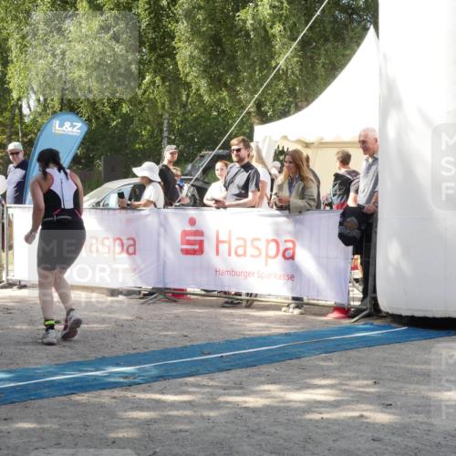 07.09.2025 - 19. Norderstedt Triathlon Zöllner http://msf.ph/oto/8786356 07.09.2025 13:02:36 Ziel 1380 meine-sportfotos.de