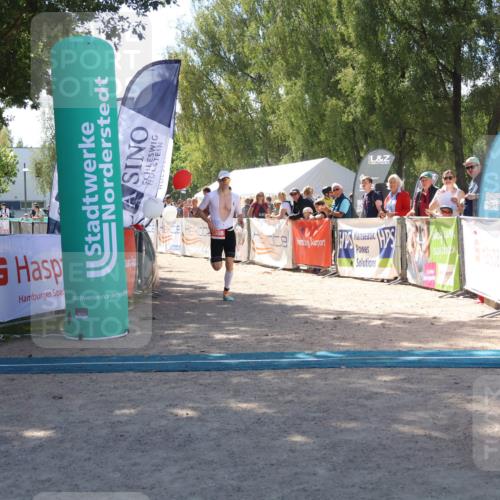 07.09.2025 - 19. Norderstedt Triathlon Zöllner http://msf.ph/oto/8786358 07.09.2025 13:25:13 Ziel 1366, 1396 meine-sportfotos.de