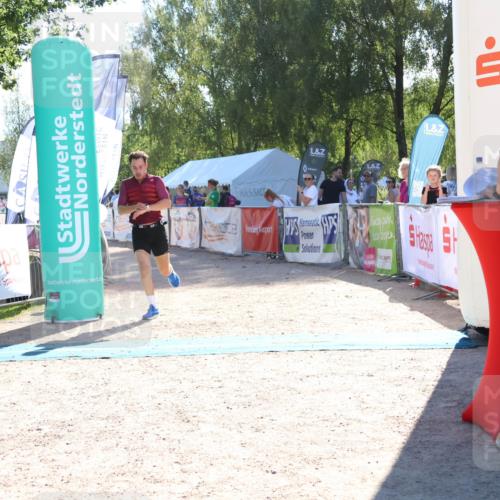 07.09.2025 - 19. Norderstedt Triathlon Zöllner http://msf.ph/oto/8786362 07.09.2025 15:40:03 Ziel 986, 1465 meine-sportfotos.de