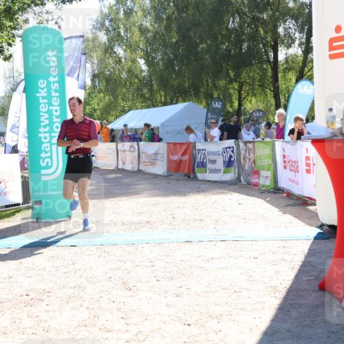 07.09.2025 - 19. Norderstedt Triathlon Zöllner http://msf.ph/oto/8786370 07.09.2025 15:40:03 Ziel 986, 1465 meine-sportfotos.de