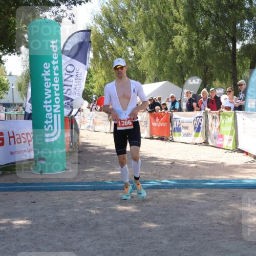 07.09.2025 - 19. Norderstedt Triathlon Zöllner http://msf.ph/oto/8786372 07.09.2025 13:25:15 Ziel 1366, 1396 meine-sportfotos.de