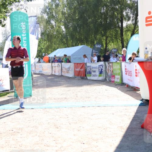 07.09.2025 - 19. Norderstedt Triathlon Zöllner http://msf.ph/oto/8786376 07.09.2025 15:40:04 Ziel 986, 1465 meine-sportfotos.de