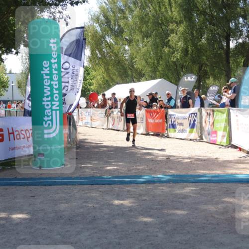 07.09.2025 - 19. Norderstedt Triathlon Zöllner http://msf.ph/oto/8786389 07.09.2025 13:25:27 Ziel 813 meine-sportfotos.de
