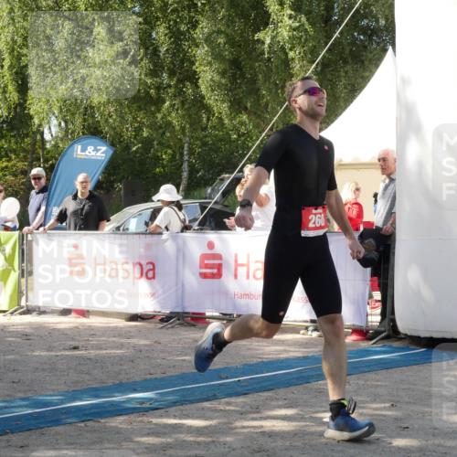 07.09.2025 - 19. Norderstedt Triathlon Zöllner http://msf.ph/oto/8786396 07.09.2025 13:02:55 Ziel 260 meine-sportfotos.de