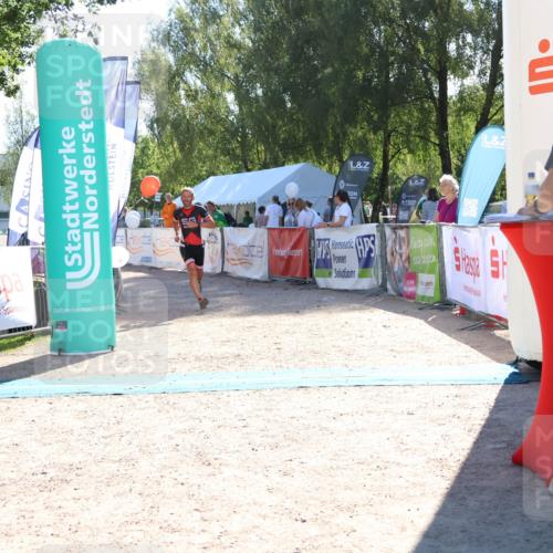 07.09.2025 - 19. Norderstedt Triathlon Zöllner http://msf.ph/oto/8786397 07.09.2025 15:40:22 Ziel 982 meine-sportfotos.de