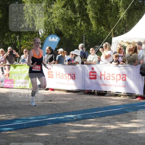 07.09.2025 - 19. Norderstedt Triathlon Zöllner http://msf.ph/oto/8786428 07.09.2025 13:03:47 Ziel 233, 721, 1251 meine-sportfotos.de