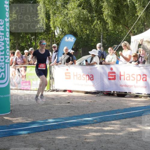 07.09.2025 - 19. Norderstedt Triathlon Zöllner http://msf.ph/oto/8786436 07.09.2025 13:03:48 Ziel 233, 721, 1251 meine-sportfotos.de