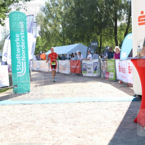 07.09.2025 - 19. Norderstedt Triathlon Zöllner http://msf.ph/oto/8786449 07.09.2025 15:40:26 Ziel 977, 982 meine-sportfotos.de