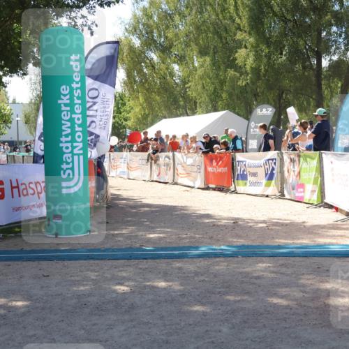07.09.2025 - 19. Norderstedt Triathlon Zöllner http://msf.ph/oto/8786473 07.09.2025 13:25:56 Ziel 171 meine-sportfotos.de