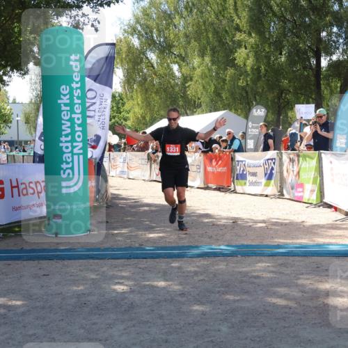 07.09.2025 - 19. Norderstedt Triathlon Zöllner http://msf.ph/oto/8786508 07.09.2025 13:26:06 Ziel 1331 meine-sportfotos.de