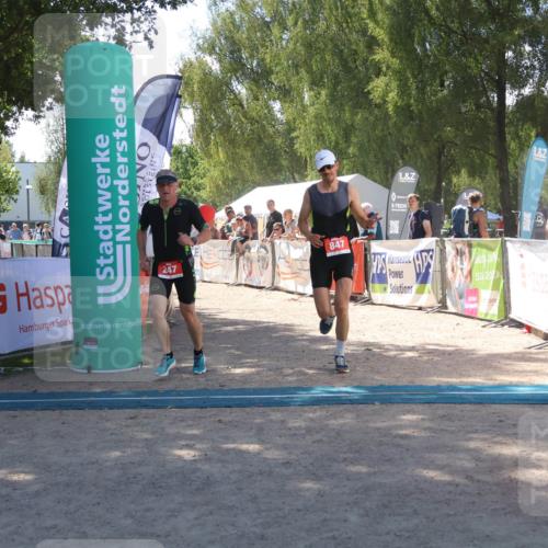 07.09.2025 - 19. Norderstedt Triathlon Zöllner http://msf.ph/oto/8786542 07.09.2025 13:26:31 Ziel 247, 847 meine-sportfotos.de