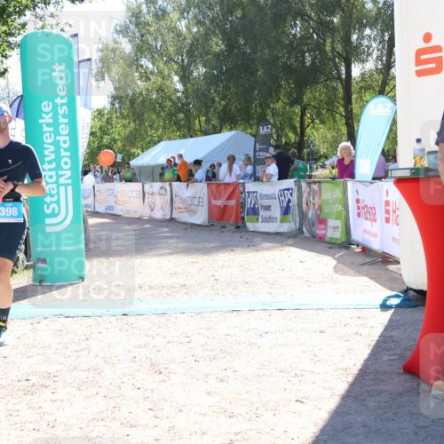 07.09.2025 - 19. Norderstedt Triathlon Zöllner http://msf.ph/oto/8786574 07.09.2025 15:41:58 Ziel 398 meine-sportfotos.de
