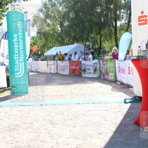 07.09.2025 - 19. Norderstedt Triathlon Zöllner http://msf.ph/oto/8786583 07.09.2025 15:41:59 Ziel 398 meine-sportfotos.de