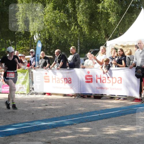 07.09.2025 - 19. Norderstedt Triathlon Zöllner http://msf.ph/oto/8786632 07.09.2025 13:06:27 Ziel 1237, 1260, 1296 meine-sportfotos.de