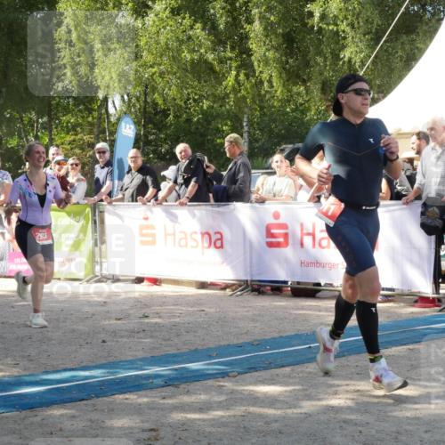 07.09.2025 - 19. Norderstedt Triathlon Zöllner http://msf.ph/oto/8786650 07.09.2025 13:06:34 Ziel 293, 811, 1260 meine-sportfotos.de