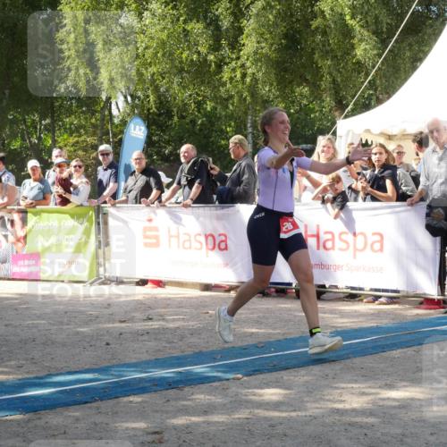 07.09.2025 - 19. Norderstedt Triathlon Zöllner http://msf.ph/oto/8786656 07.09.2025 13:06:34 Ziel 293, 811, 1260 meine-sportfotos.de