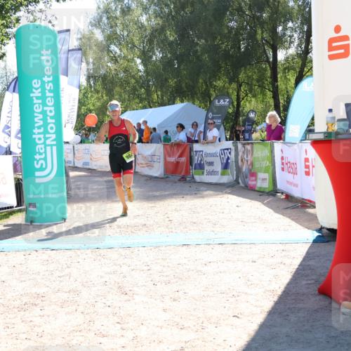 07.09.2025 - 19. Norderstedt Triathlon Zöllner http://msf.ph/oto/8786666 07.09.2025 15:42:49 Ziel 984 meine-sportfotos.de