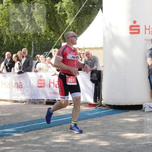 07.09.2025 - 19. Norderstedt Triathlon Zöllner http://msf.ph/oto/8786675 07.09.2025 13:07:24 Ziel 851 meine-sportfotos.de