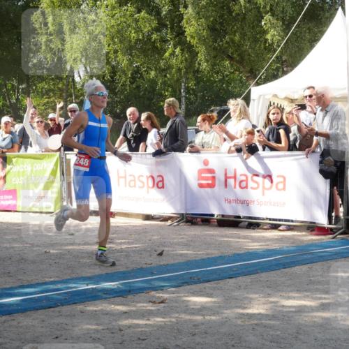 07.09.2025 - 19. Norderstedt Triathlon Zöllner http://msf.ph/oto/8786681 07.09.2025 13:07:48 Ziel 732, 1248 meine-sportfotos.de