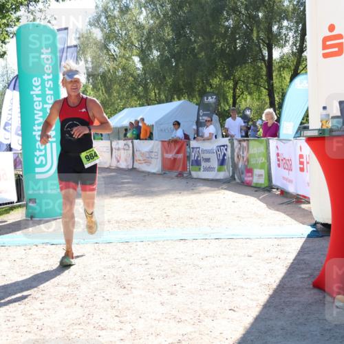 07.09.2025 - 19. Norderstedt Triathlon Zöllner http://msf.ph/oto/8786683 07.09.2025 15:42:50 Ziel 984 meine-sportfotos.de
