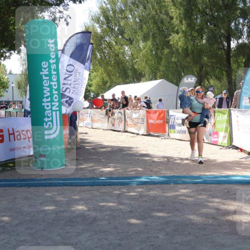 07.09.2025 - 19. Norderstedt Triathlon Zöllner http://msf.ph/oto/8786687 07.09.2025 13:27:35 Ziel 248 meine-sportfotos.de